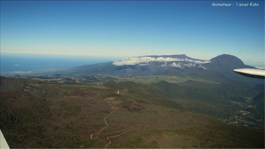 J17_2012_11_23 0031 la Réunion survol de l'île