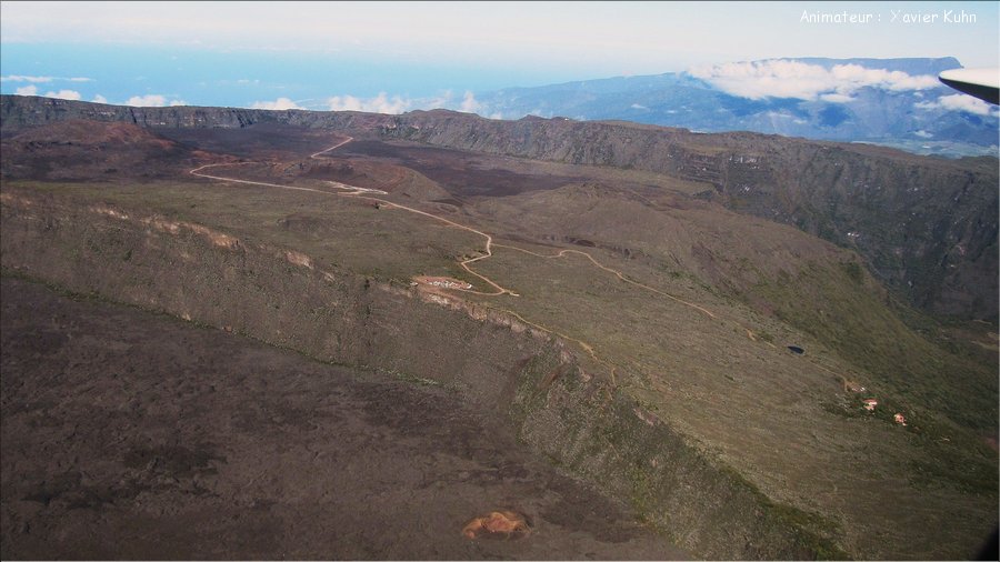 J17_2012_11_23 0032 la Réunion survol de l'île