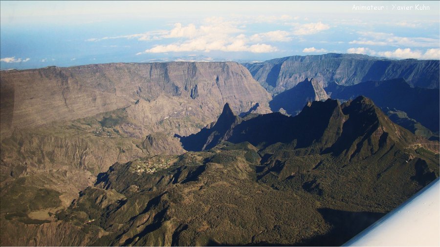 J17_2012_11_23 0046 la Réunion survol de l'île